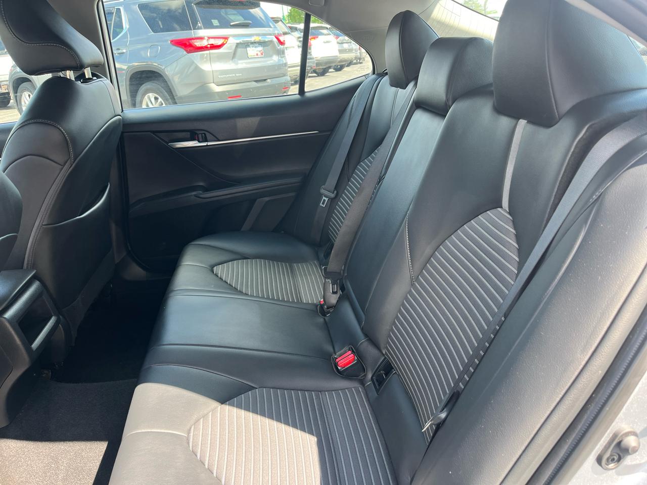 Toyota Camry SE Auto (Natl) 2024