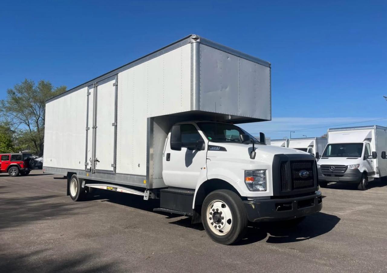 Ford F-650 Straight Frame Gas Reg Cab 2022