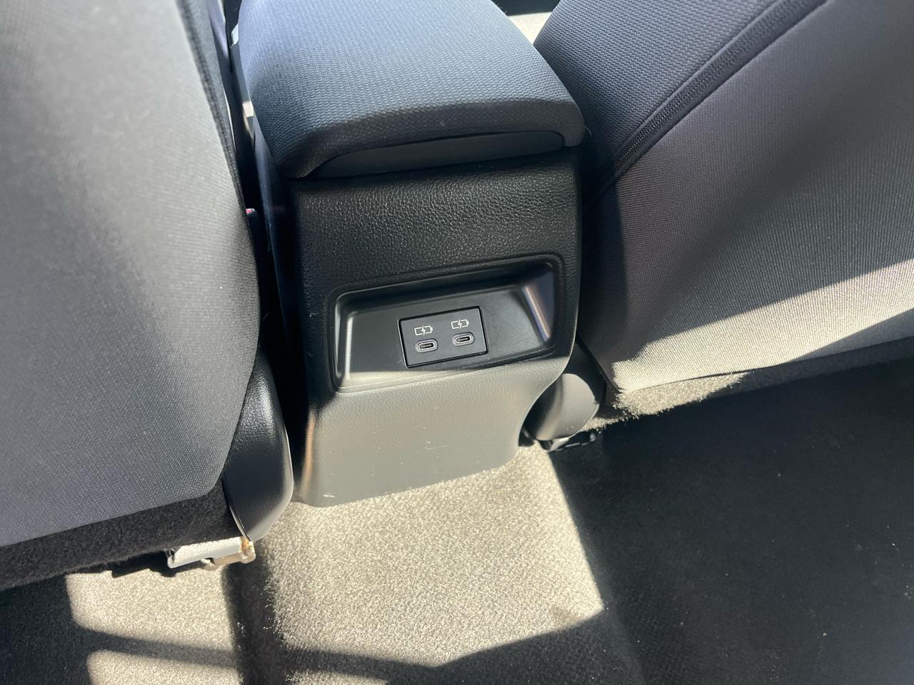Toyota Corolla LE CVT (Natl) 2024
