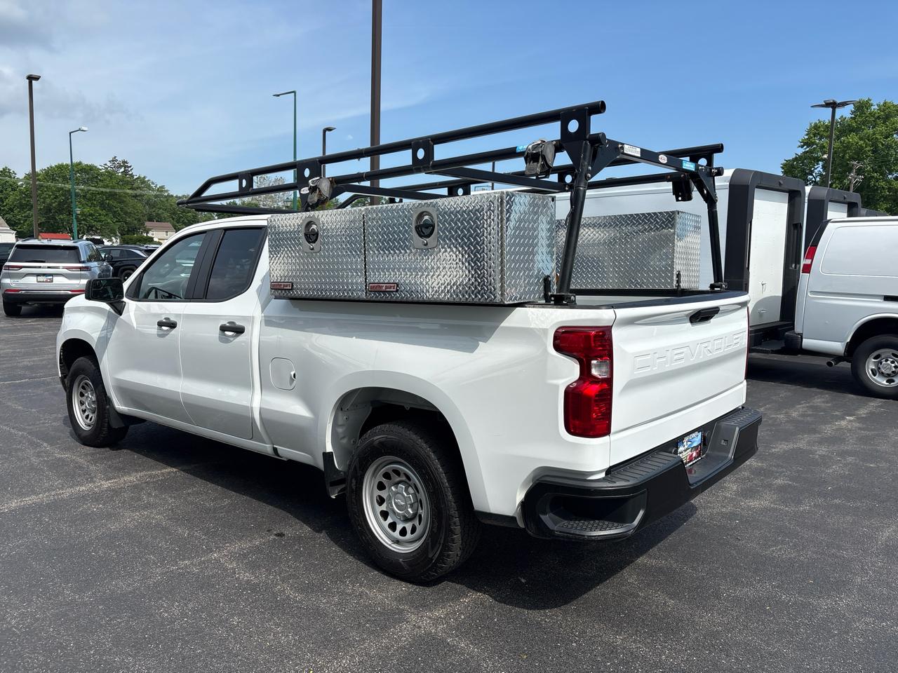 Chevrolet Silverado 1500 2WD Double Cab 147" Work Truck 2023
