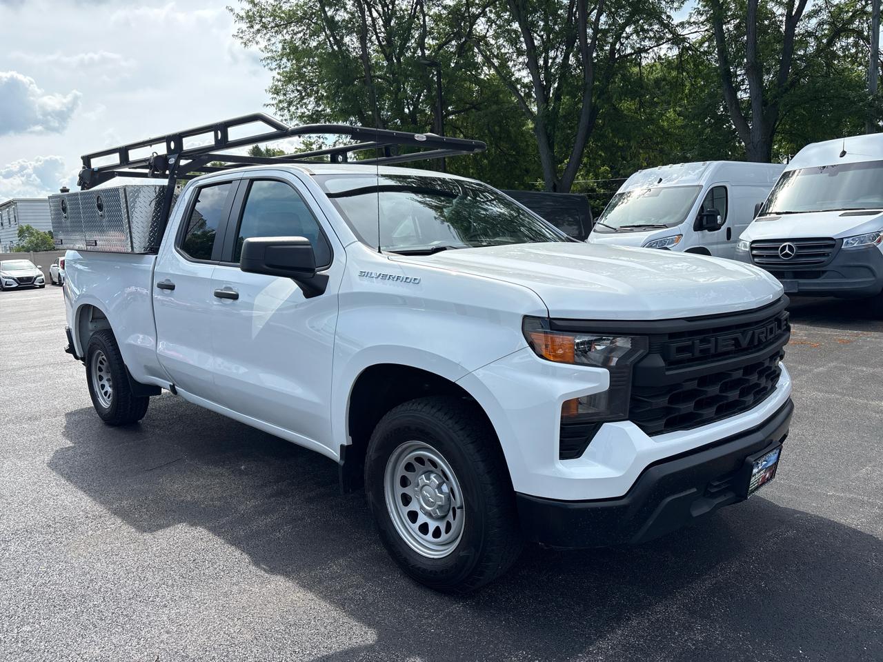 Chevrolet Silverado 1500 2WD Double Cab 147" Work Truck 2023
