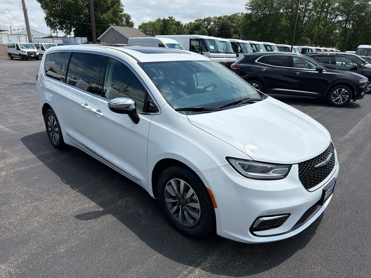 Chrysler Pacifica Hybrid Limited FWD 2023
