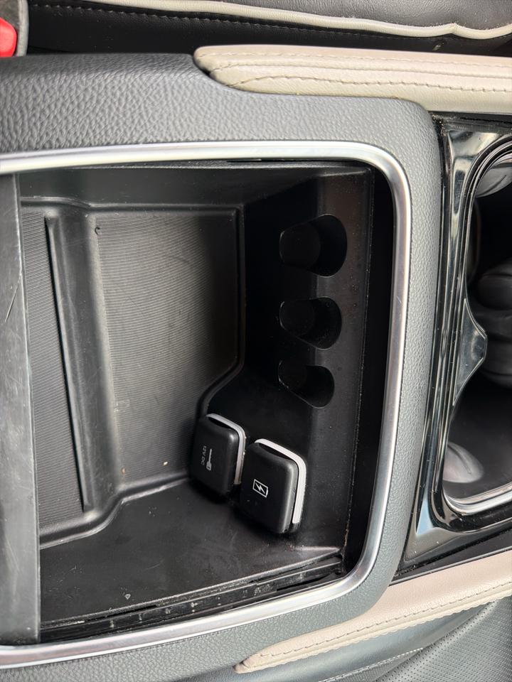 Chrysler Pacifica Hybrid Limited FWD 2023