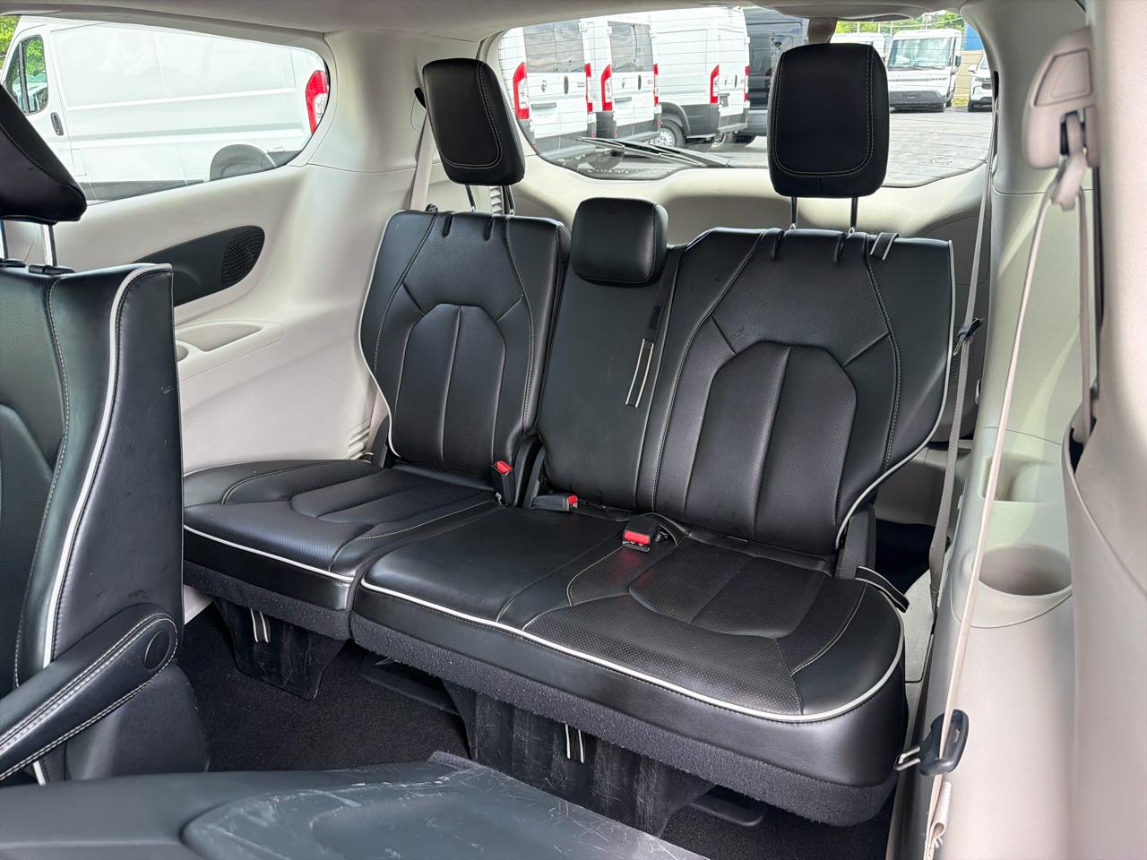 Chrysler Pacifica Hybrid Limited FWD 2023