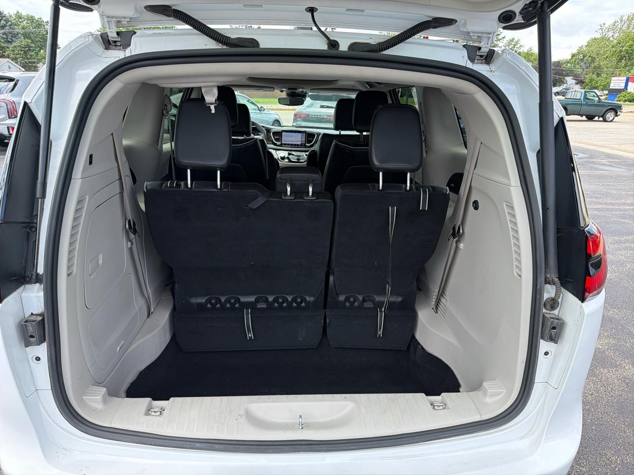 Chrysler Pacifica Hybrid Limited FWD 2023