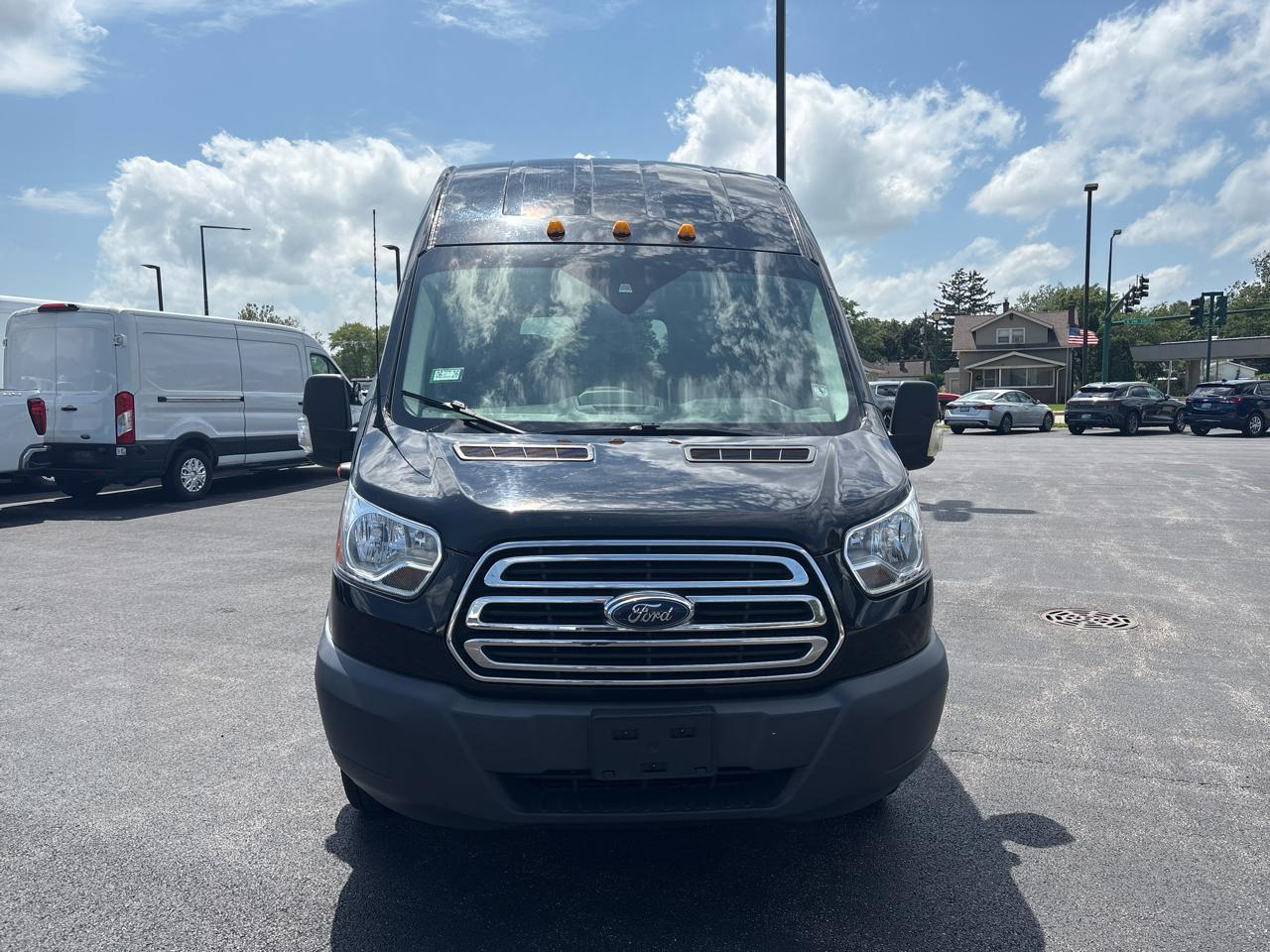 Ford Transit Passenger Wagon T-350 148" EL High Roof XLT Sliding RH Dr DRW 2018