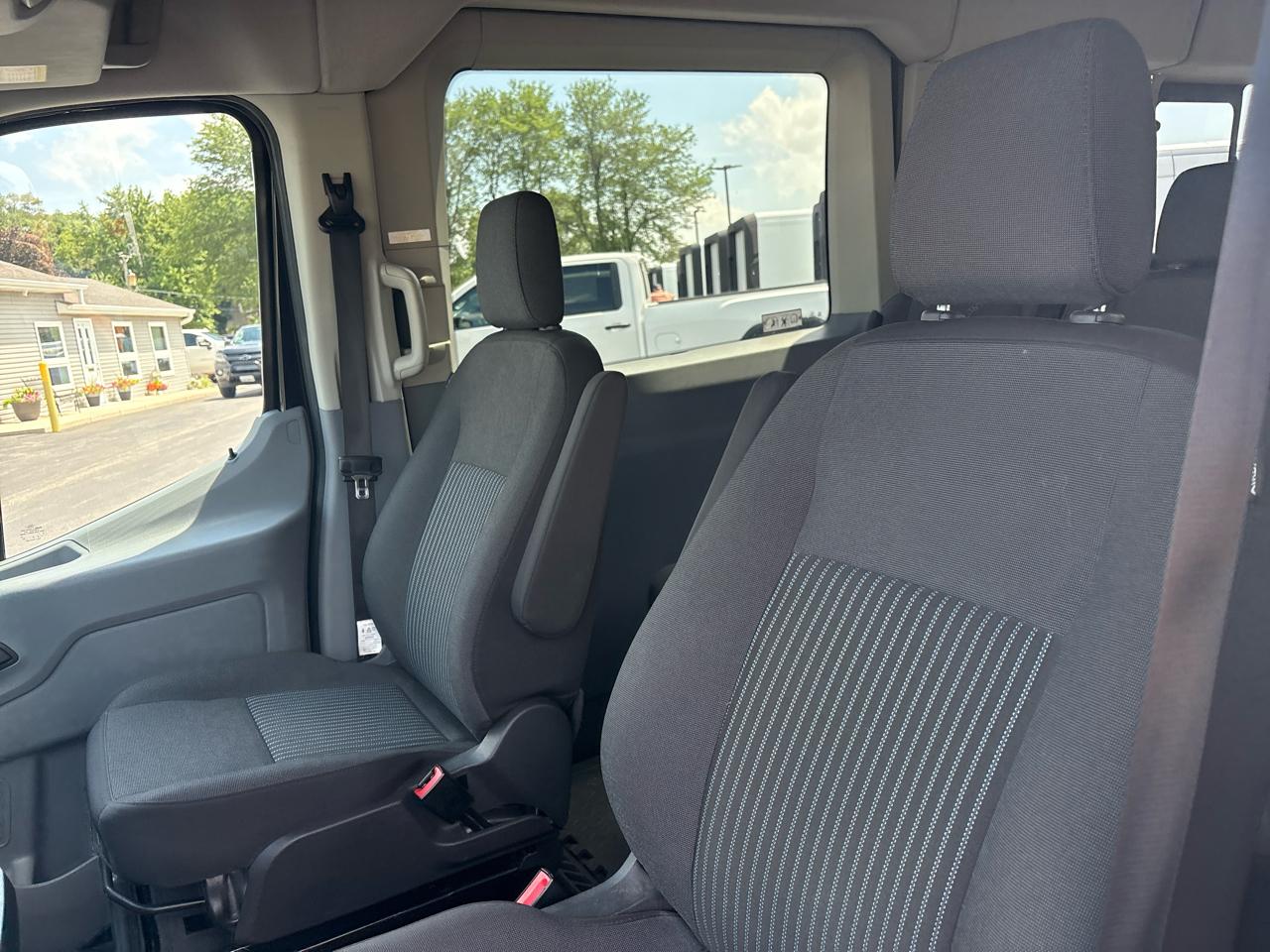 Ford Transit Passenger Wagon T-350 148" EL High Roof XLT Sliding RH Dr DRW 2018