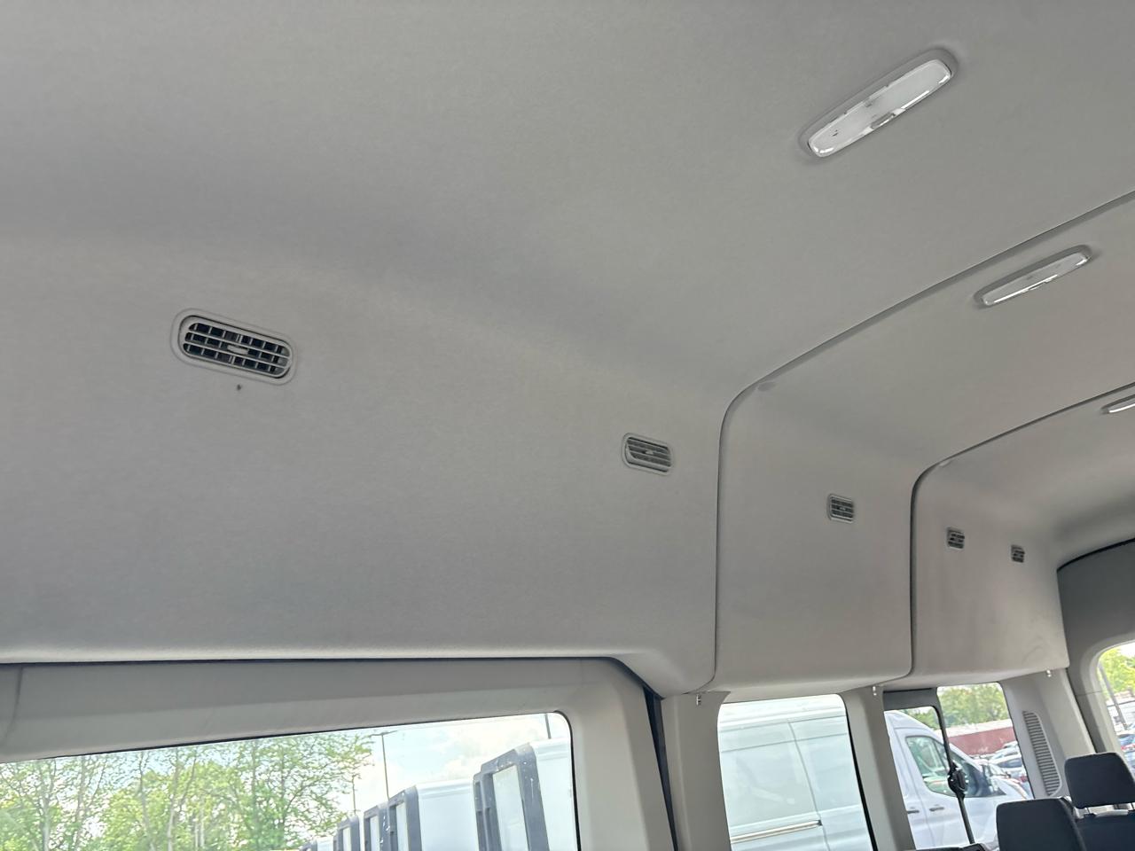 Ford Transit Passenger Wagon T-350 148" EL High Roof XLT Sliding RH Dr DRW 2018