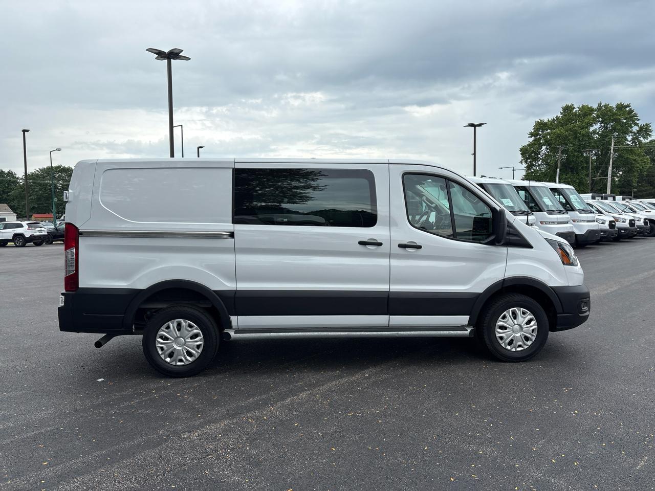 Ford Transit Cargo Van T-250 130" Low Rf 9070 GVWR RWD 2025