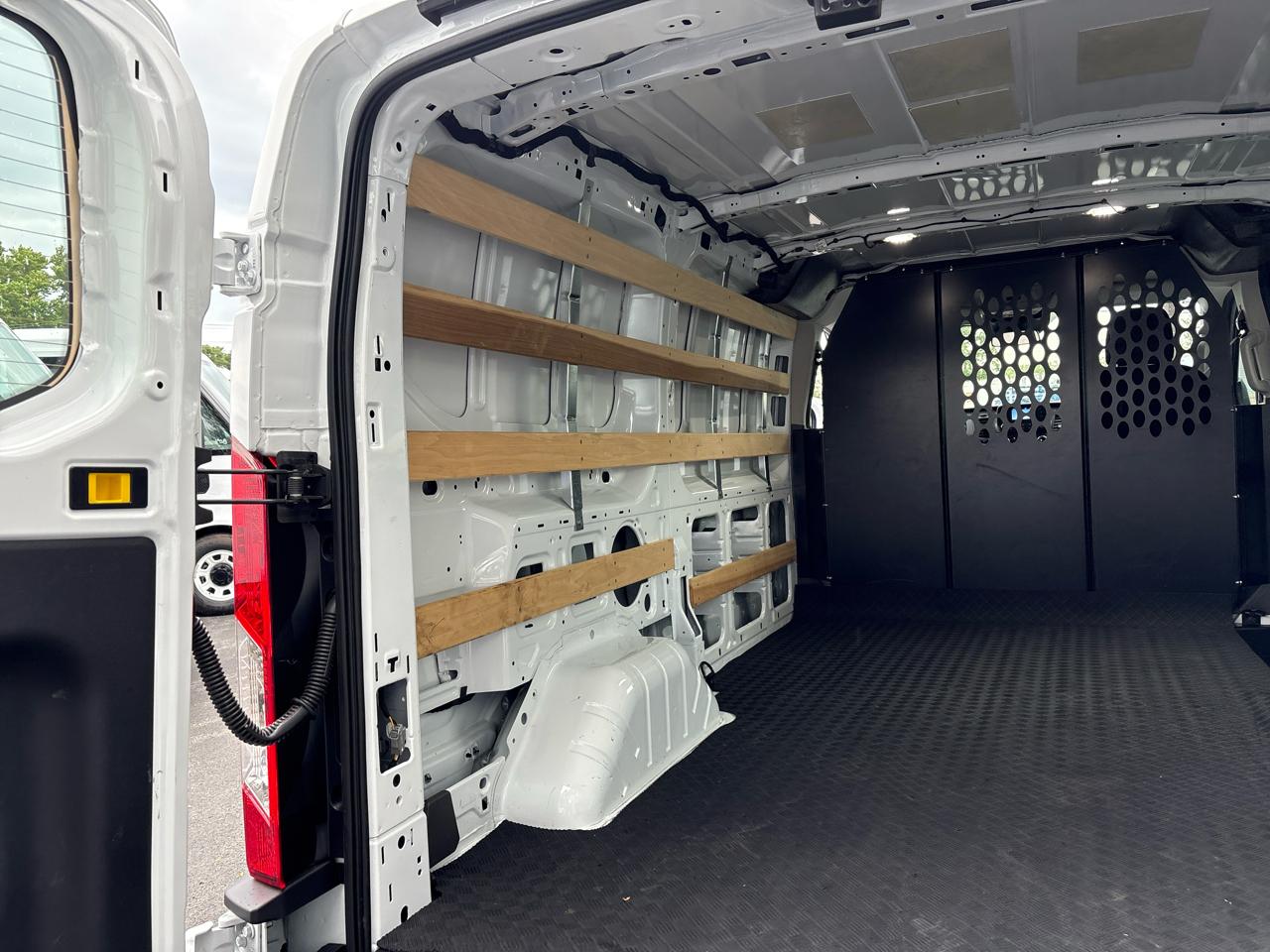 Ford Transit Cargo Van T-250 130" Low Rf 9070 GVWR RWD 2025