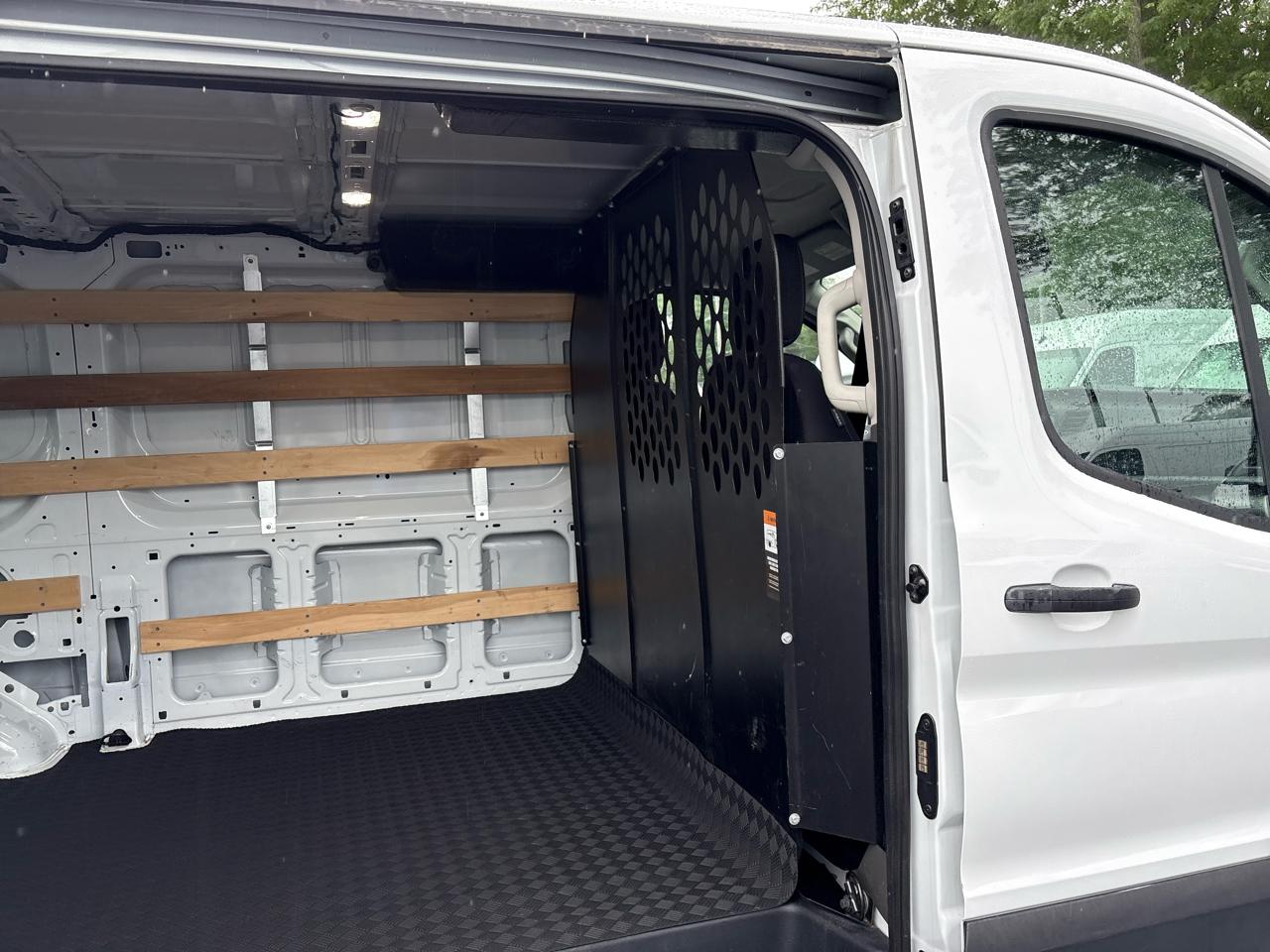 Ford Transit Cargo Van T-250 130" Low Rf 9070 GVWR RWD 2025
