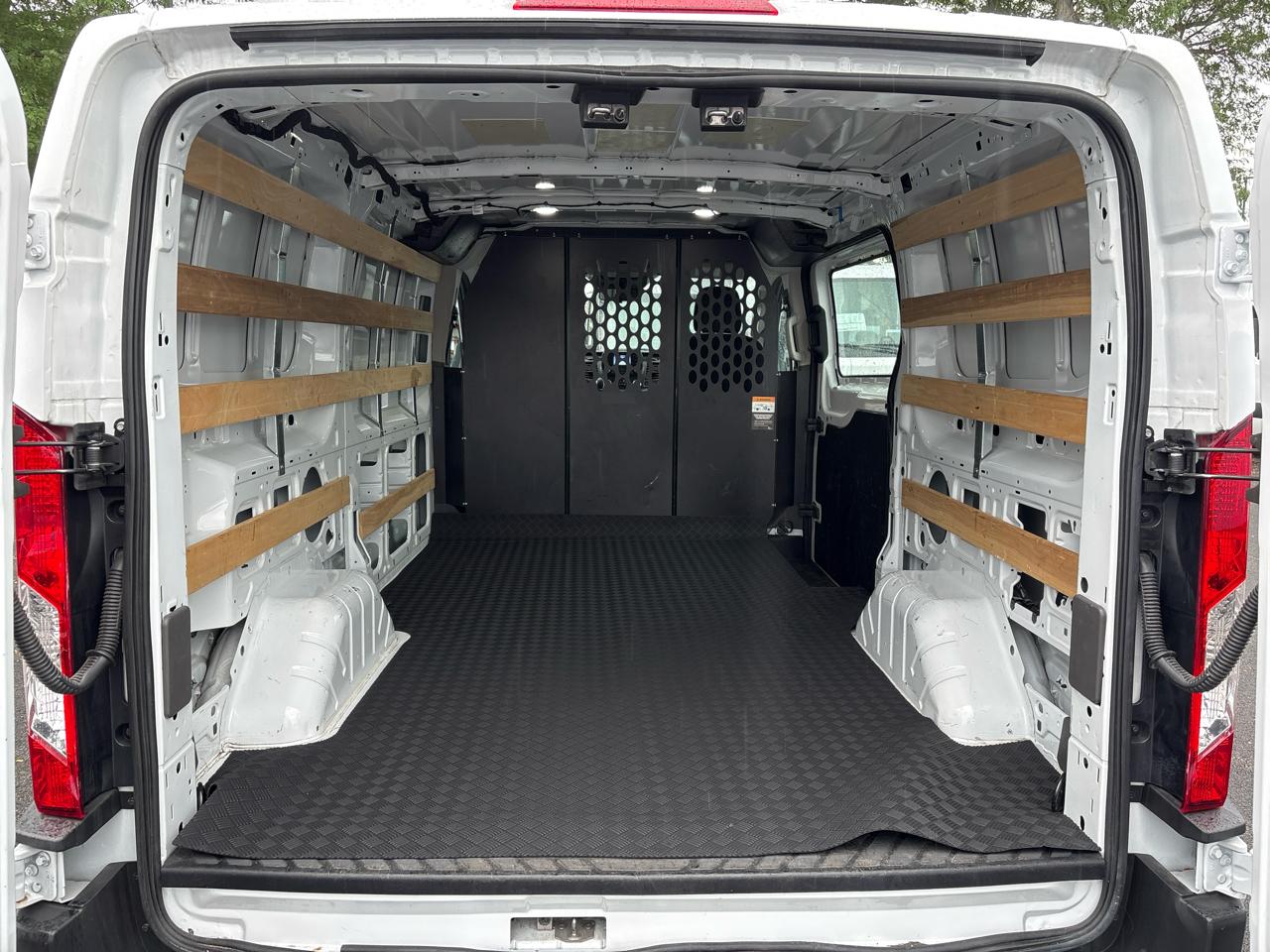 Ford Transit Cargo Van T-250 130" Low Rf 9070 GVWR RWD 2025