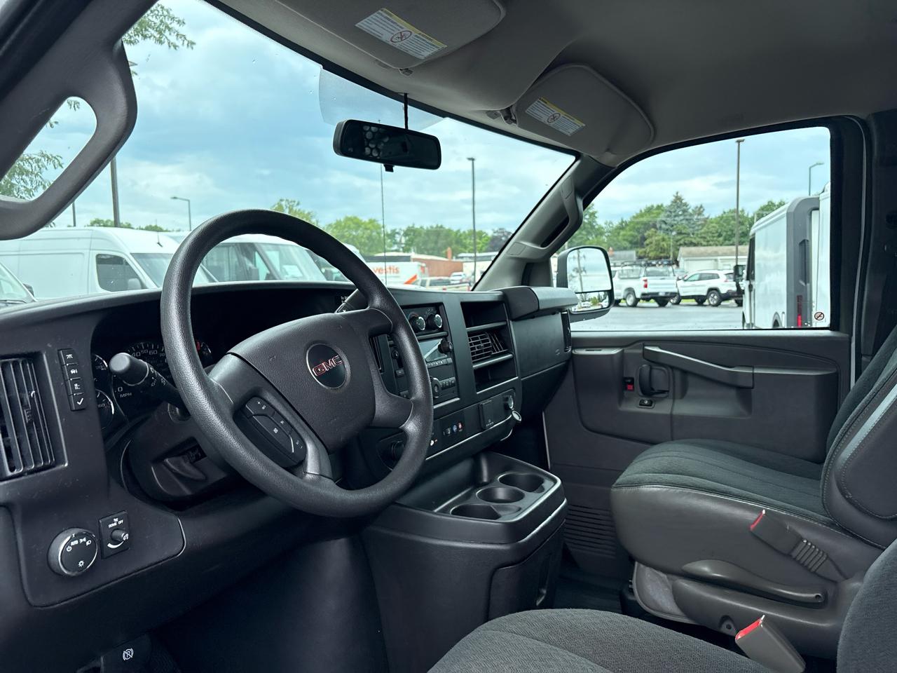 GMC Savana Cargo Van RWD 2500 135" 2025