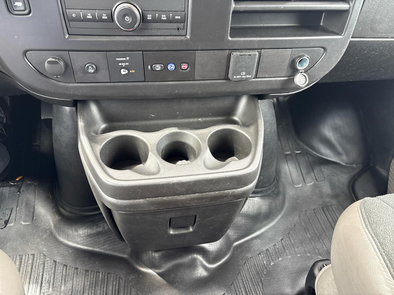 GMC Savana Cargo Van RWD 2500 135" 2025