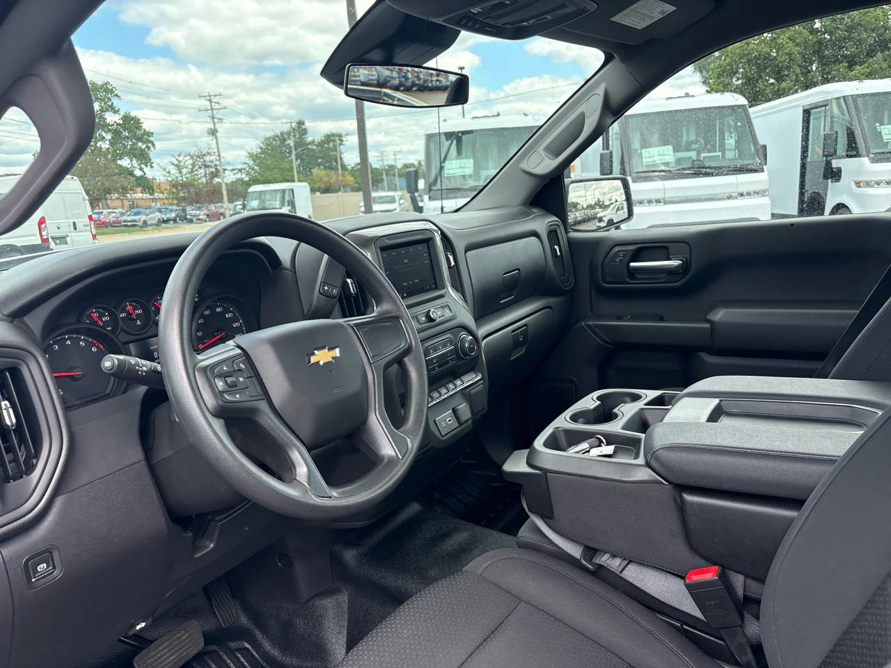 Chevrolet Silverado 1500 2WD Reg Cab 140" Work Truck 2025