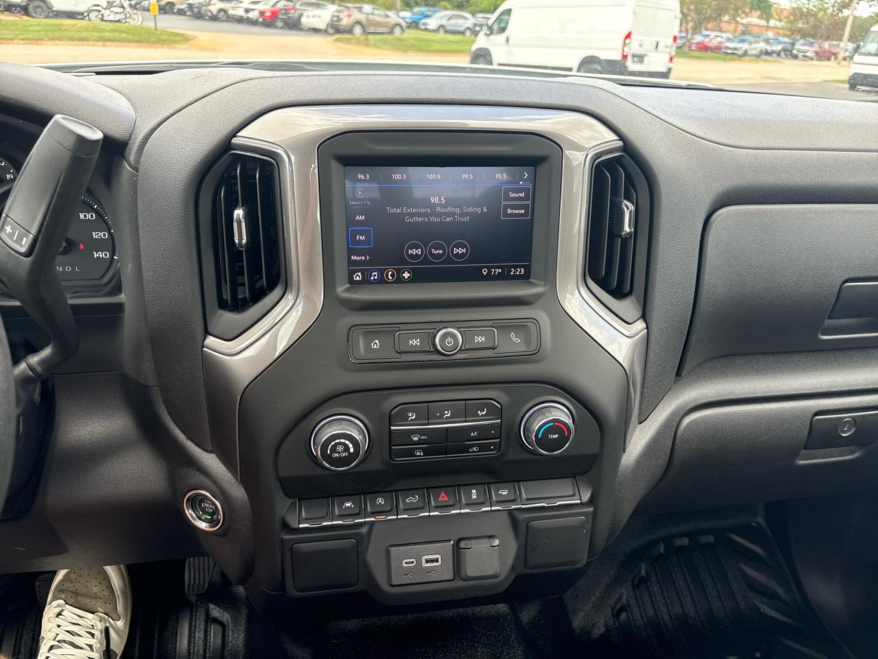 Chevrolet Silverado 1500 2WD Reg Cab 140" Work Truck 2025