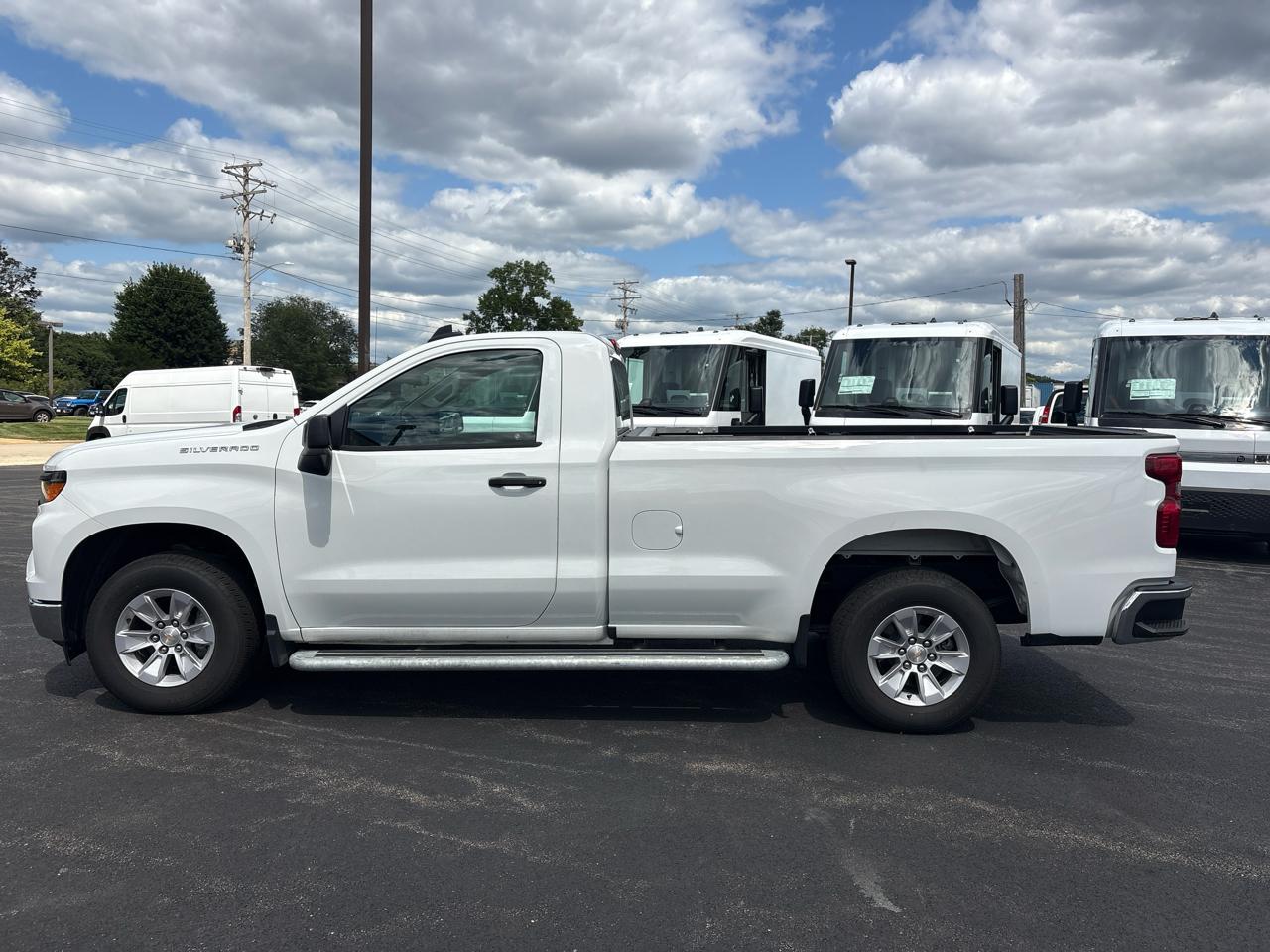 Chevrolet Silverado 1500 2WD Reg Cab 140" Work Truck 2025