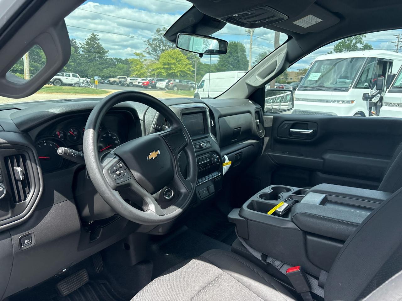 Chevrolet Silverado 1500 2WD Reg Cab 140" Work Truck 2025