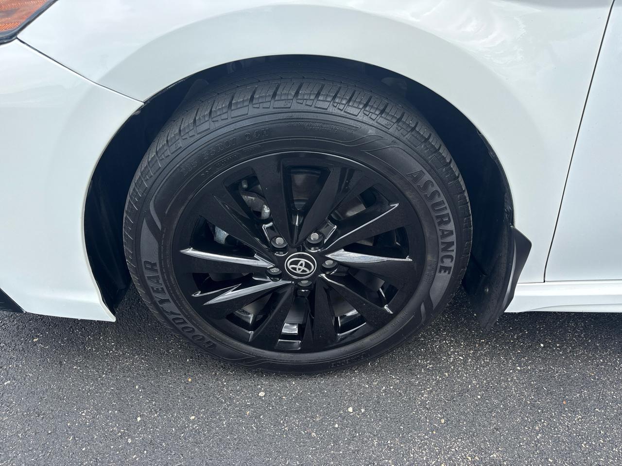 Toyota Camry SE Auto (Natl) 2024