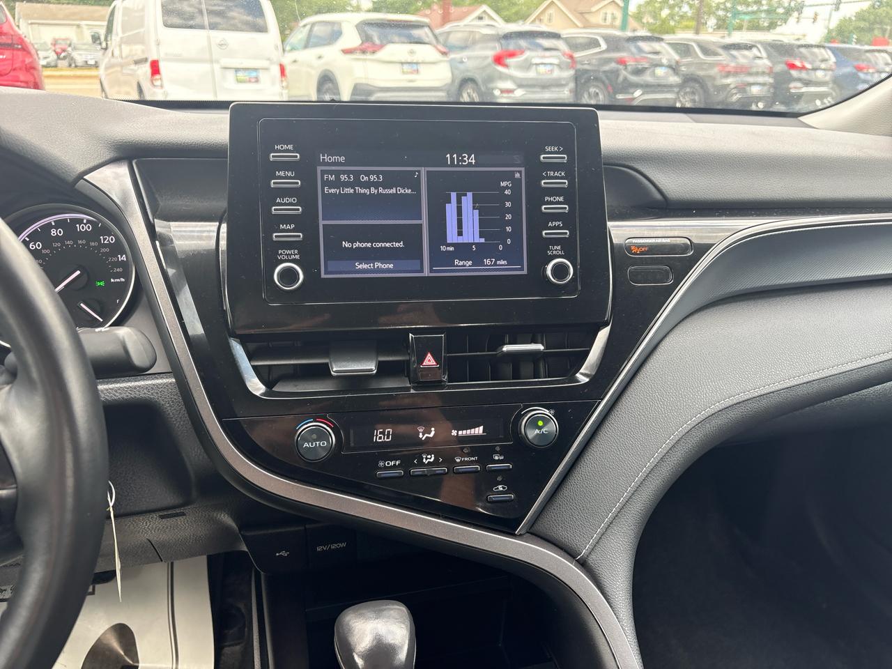 Toyota Camry SE Auto (Natl) 2024