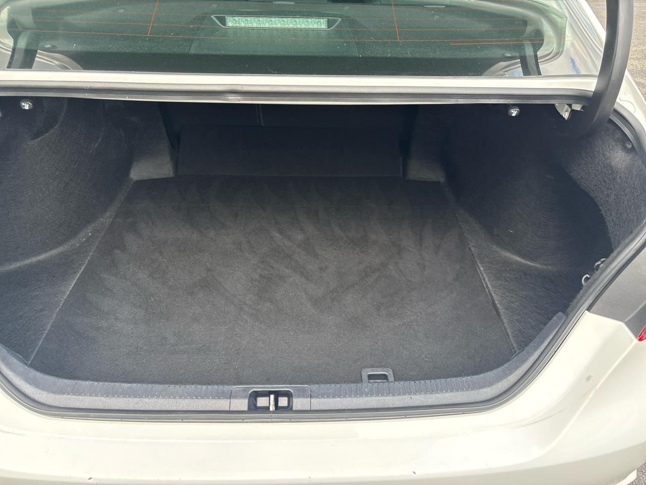 Toyota Camry SE Auto (Natl) 2024