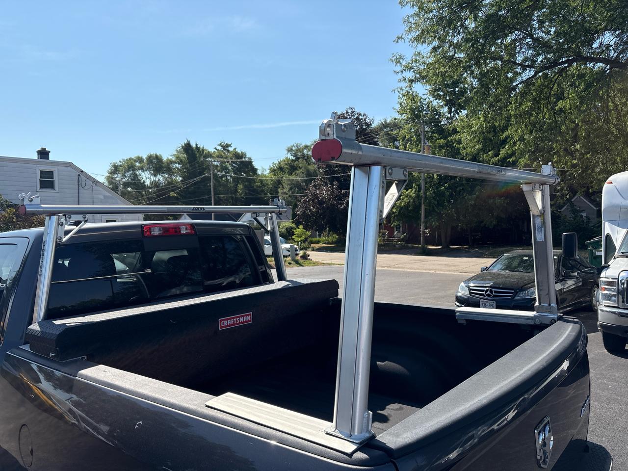 RAM 1500 4WD Quad Cab 140.5" Big Horn 2016