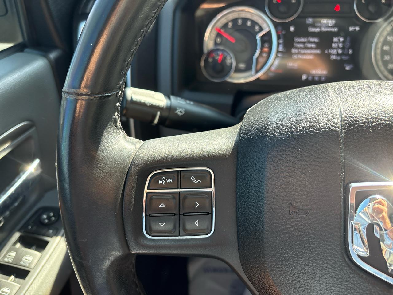RAM 1500 4WD Quad Cab 140.5" Big Horn 2016
