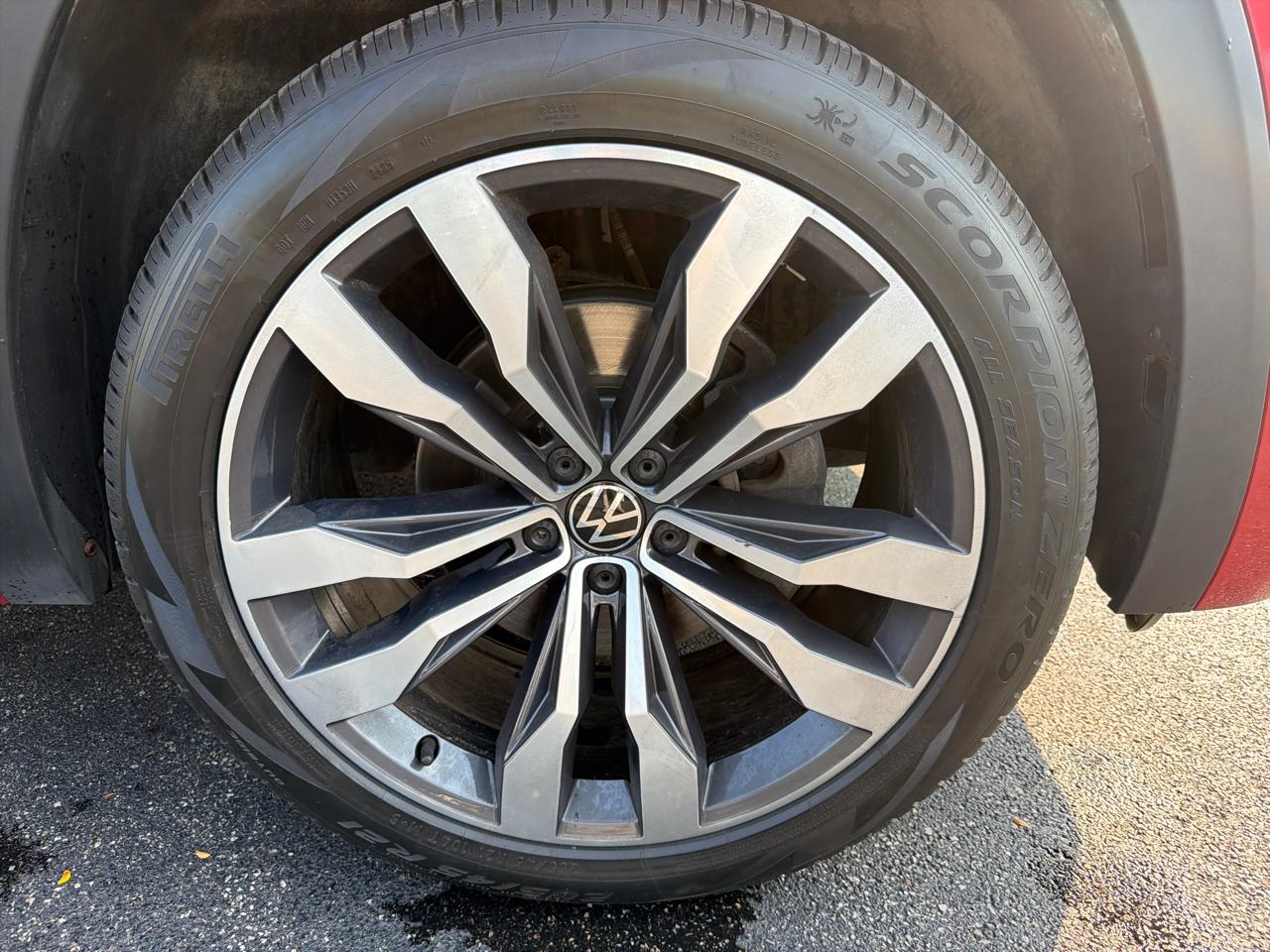 Volkswagen Atlas Cross Sport 3.6L V6 SEL Premium R-Line 4MOTION 2021