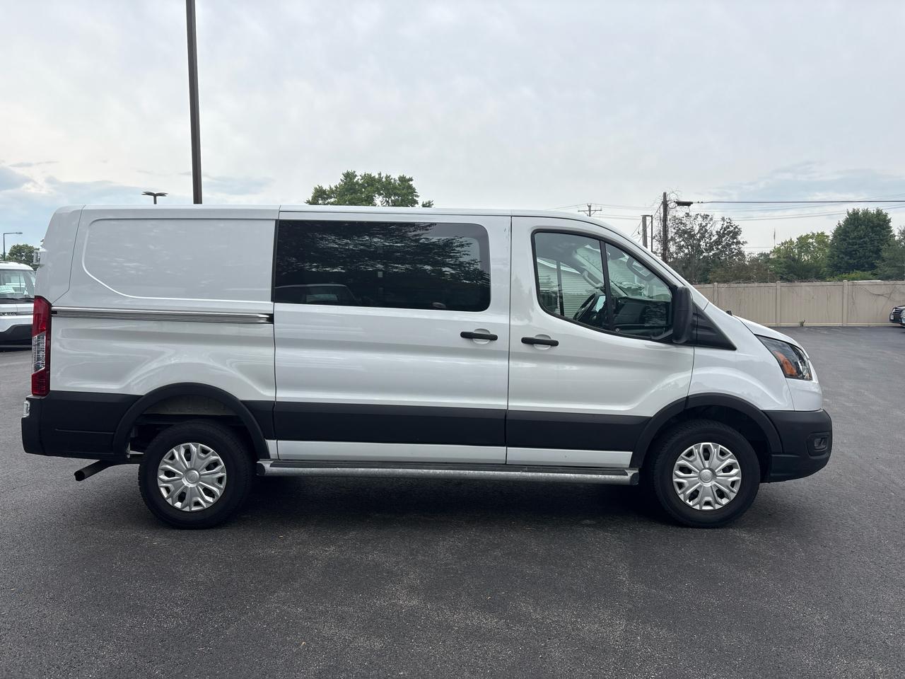 Ford Transit Cargo Van T-250 130" Low Rf 9070 GVWR RWD 2025