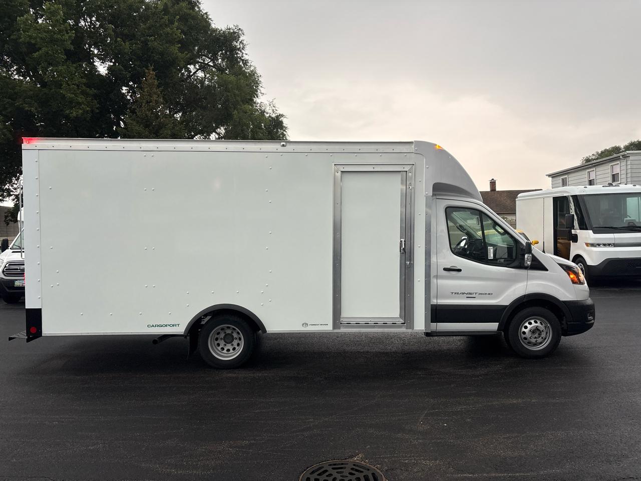 Ford Transit Cutaway T-350 RWD DRW 138" WB 11000 GVWR 2024