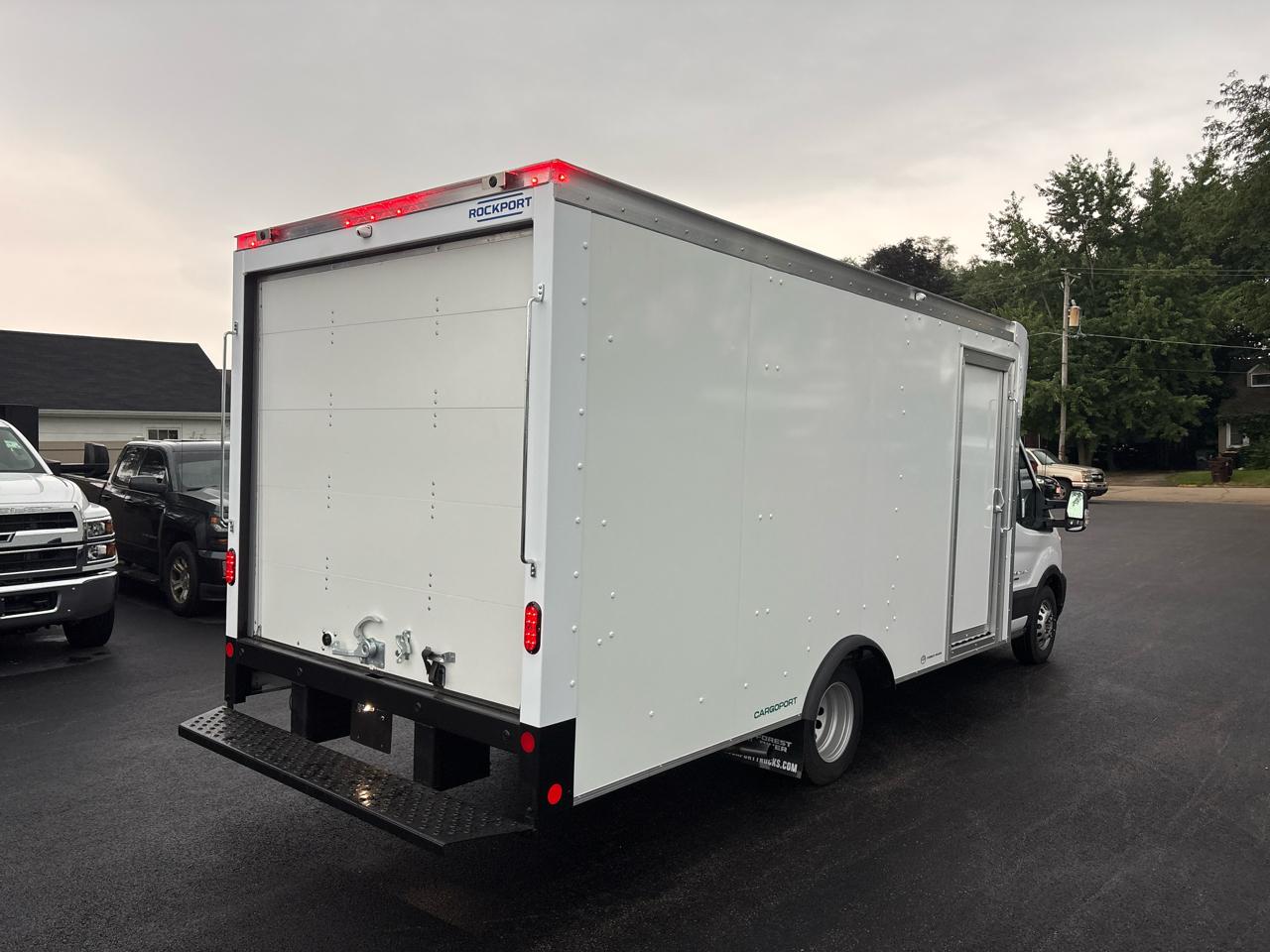 Ford Transit Cutaway T-350 RWD DRW 138" WB 11000 GVWR 2024