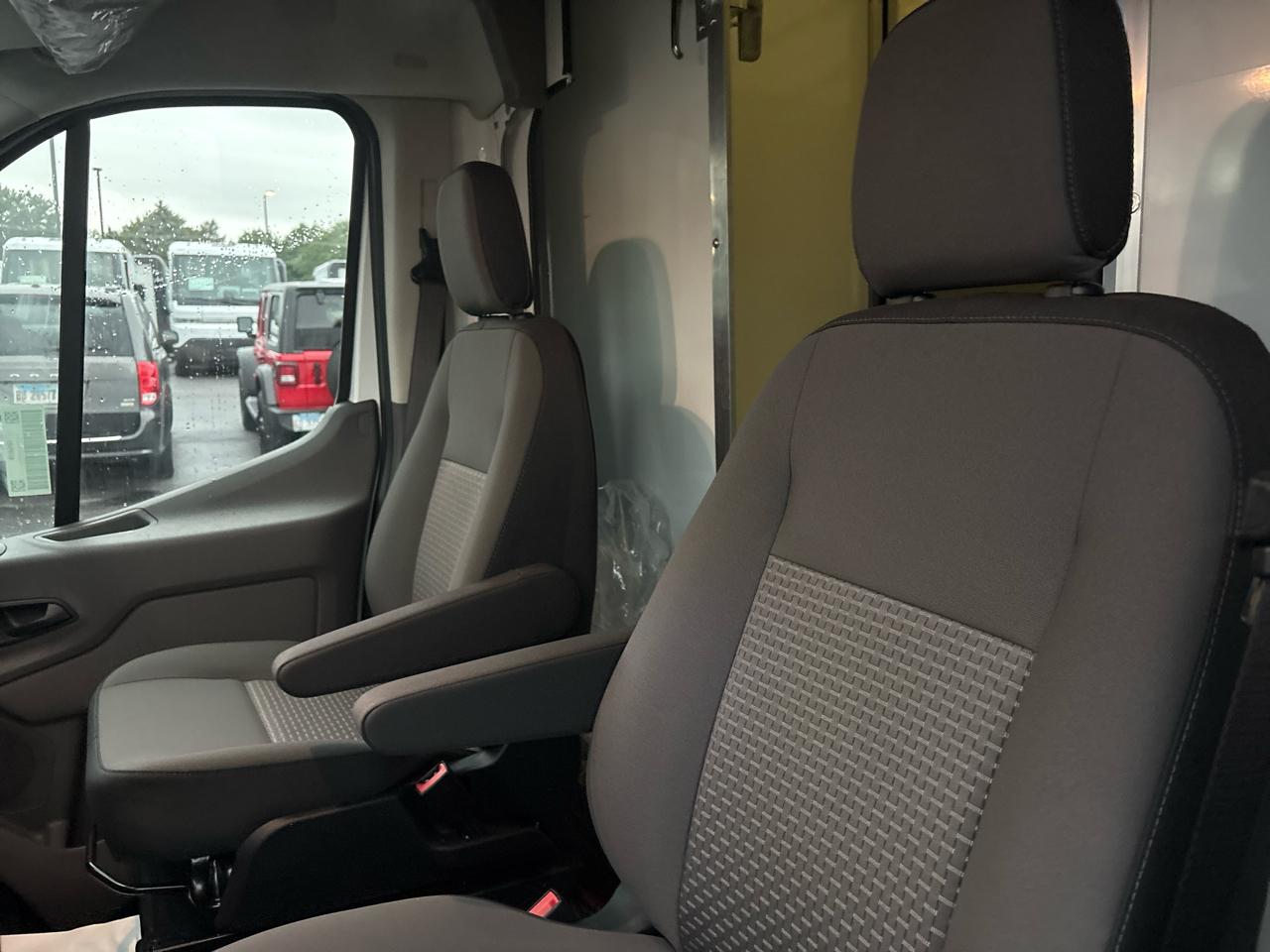Ford Transit Cutaway T-350 RWD DRW 138" WB 11000 GVWR 2024