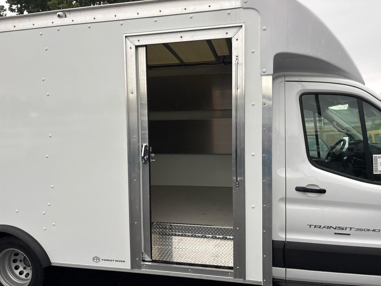 Ford Transit Cutaway T-350 RWD DRW 138" WB 11000 GVWR 2024