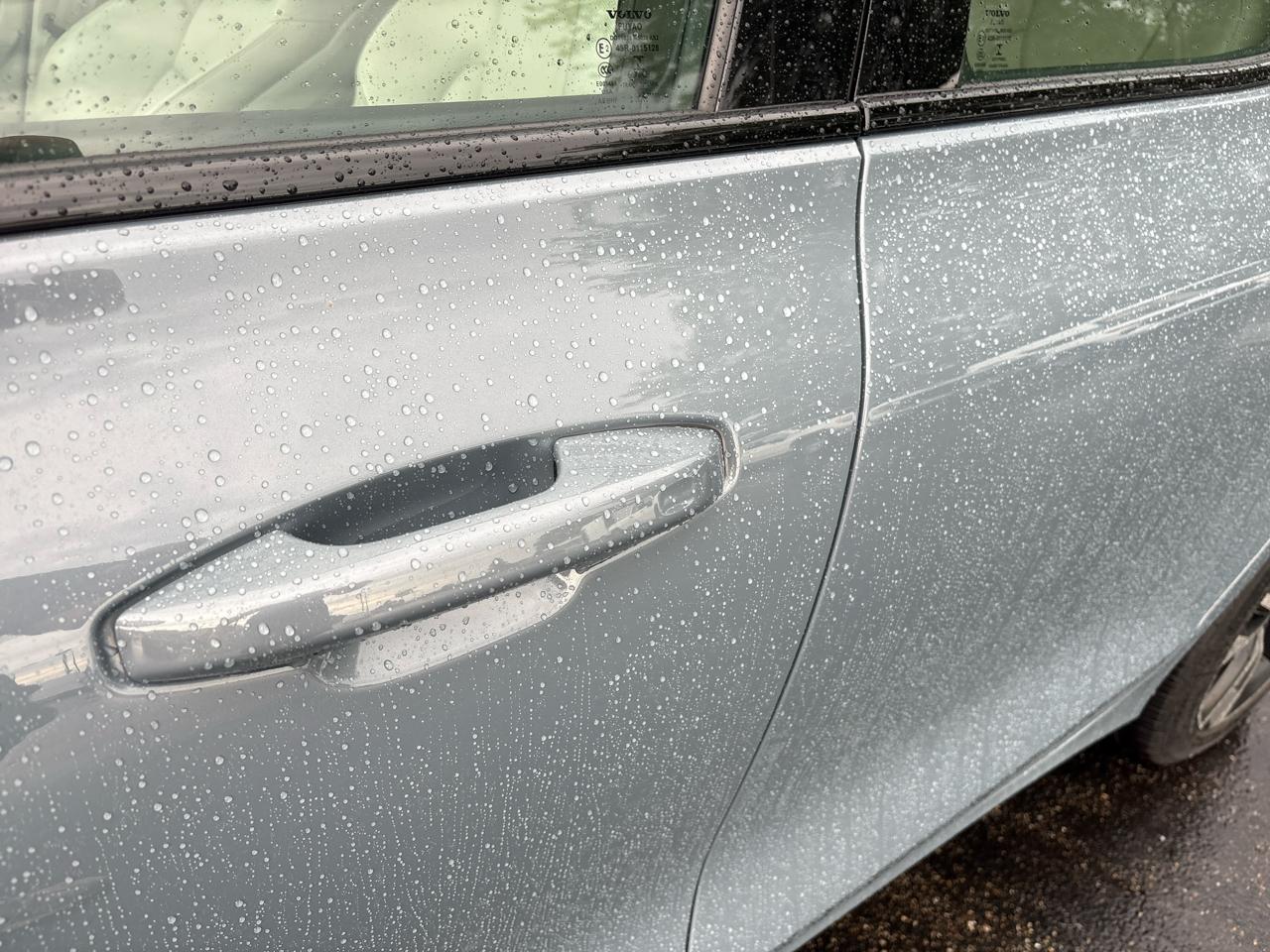 Volvo S60 B5 FWD Plus Dark Theme 2023
