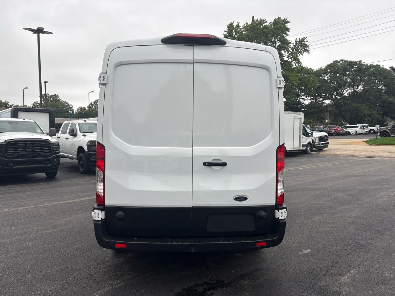 Ford Transit Van T-150 148" Med Rf 8600 GVWR Sliding RH Dr 2019