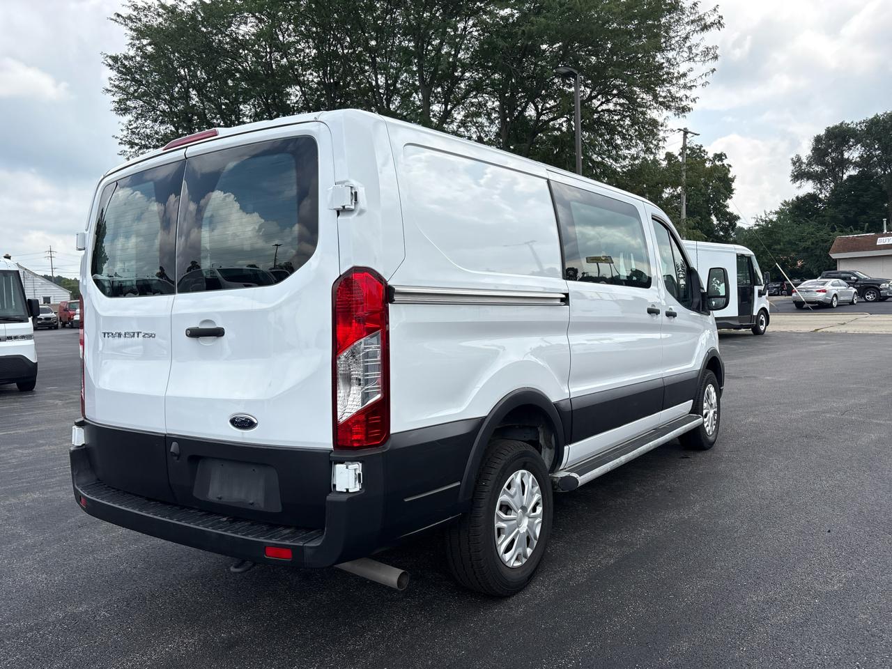 Ford Transit Cargo Van T-250 130" Low Rf 9070 GVWR RWD 2025