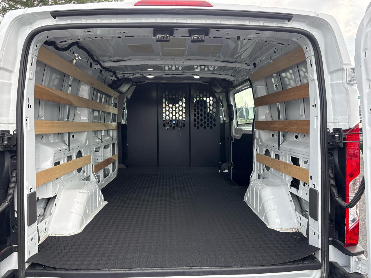 Ford Transit Cargo Van T-250 130" Low Rf 9070 GVWR RWD 2025