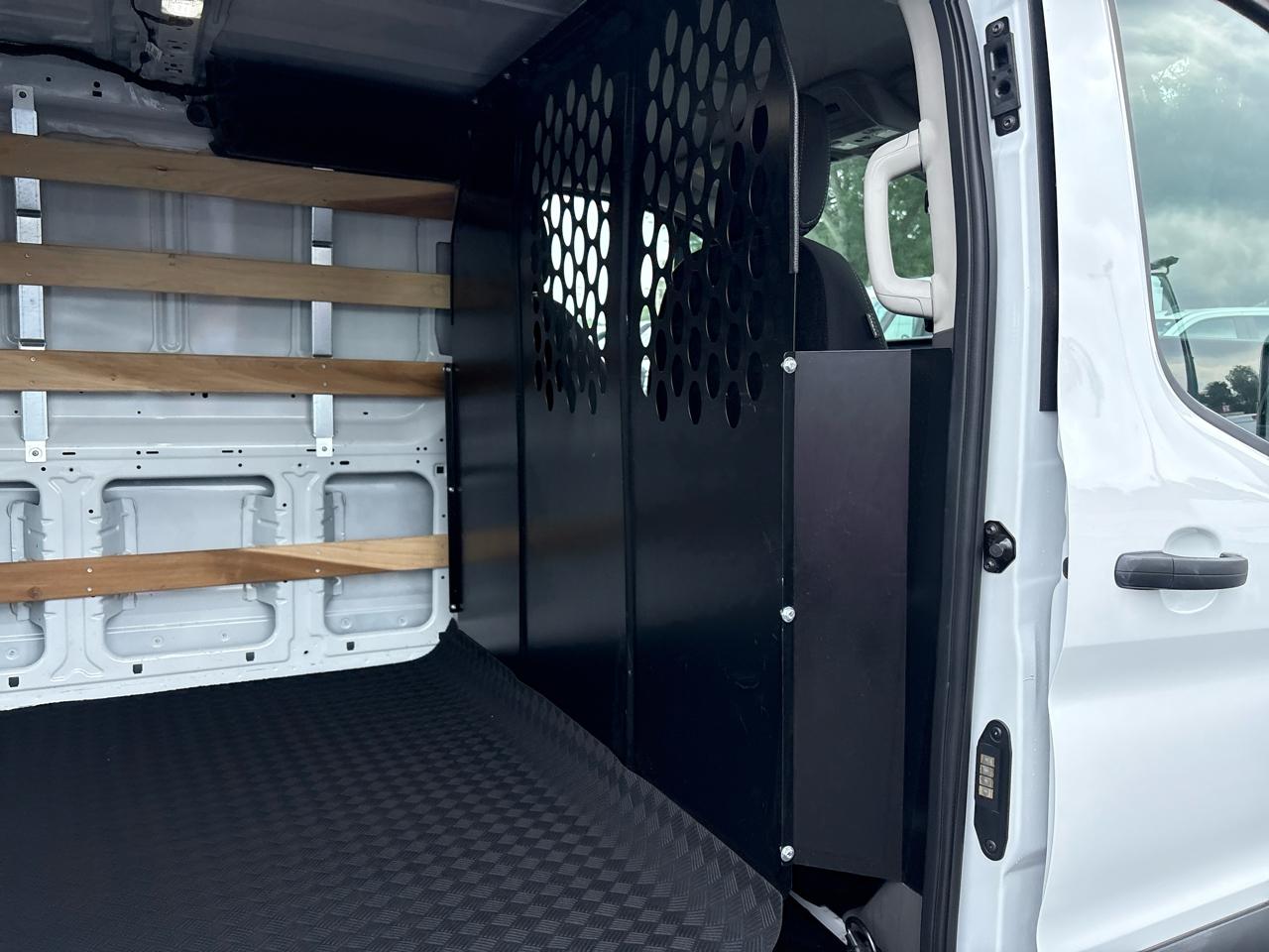Ford Transit Cargo Van T-250 130" Low Rf 9070 GVWR RWD 2025