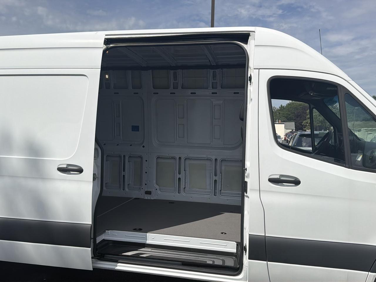 Mercedes-Benz Sprinter Cargo Van 3500XD High Roof I4 Diesel HO 170" Extended RWD 2024