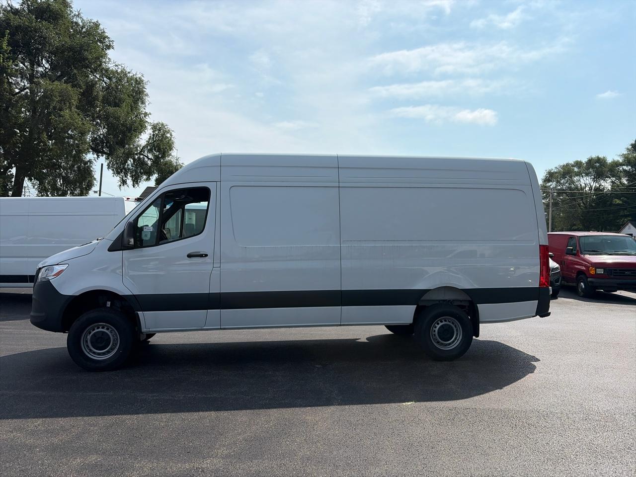 Mercedes-Benz Sprinter Cargo Van 2500 High Roof I4 Diesel HO 170" AWD 2025
