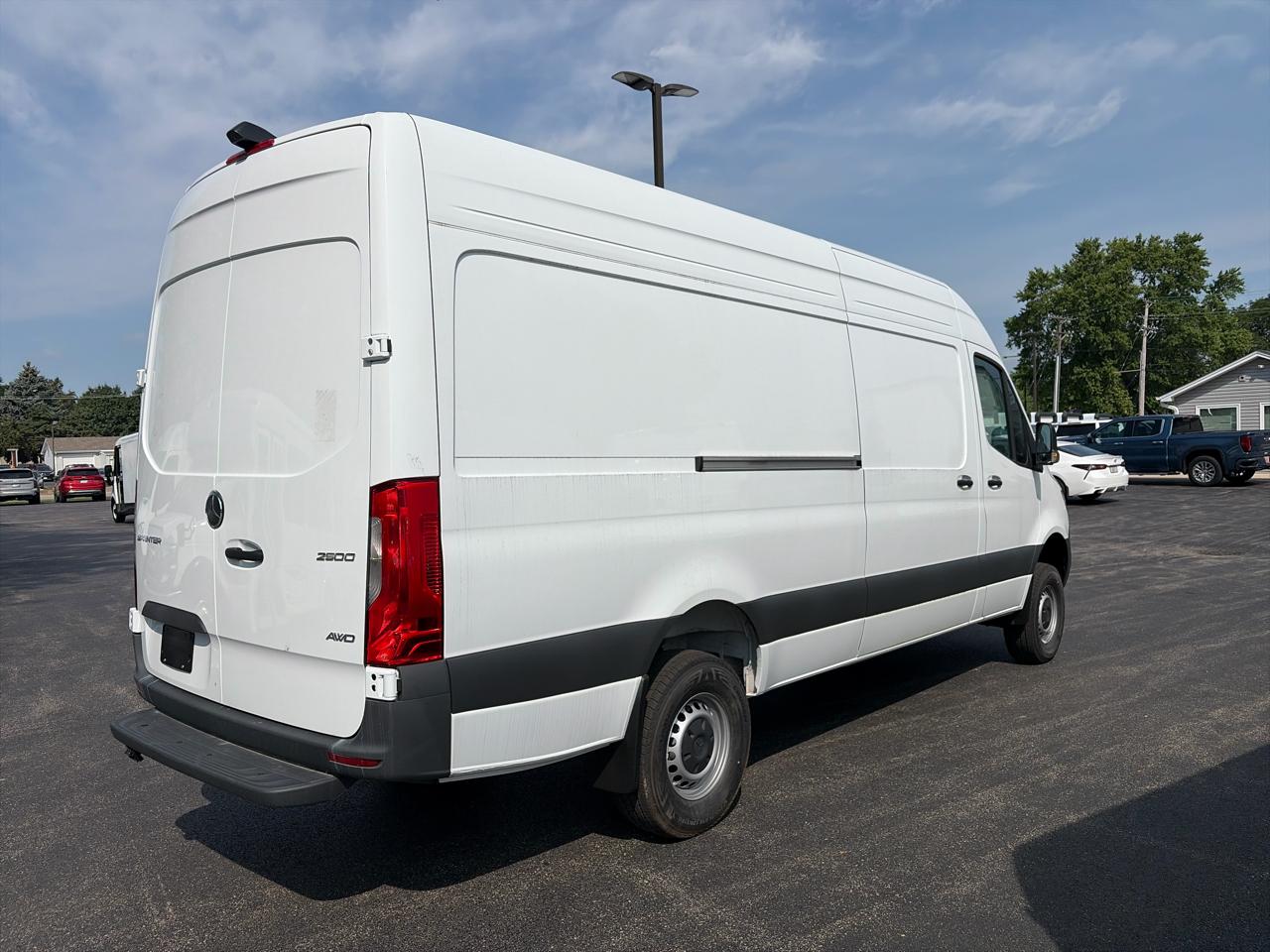 Mercedes-Benz Sprinter Cargo Van 2500 High Roof I4 Diesel HO 170" AWD 2025