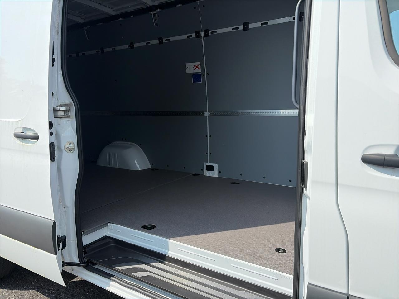 Mercedes-Benz Sprinter Cargo Van 2500 High Roof I4 Diesel HO 170" AWD 2025