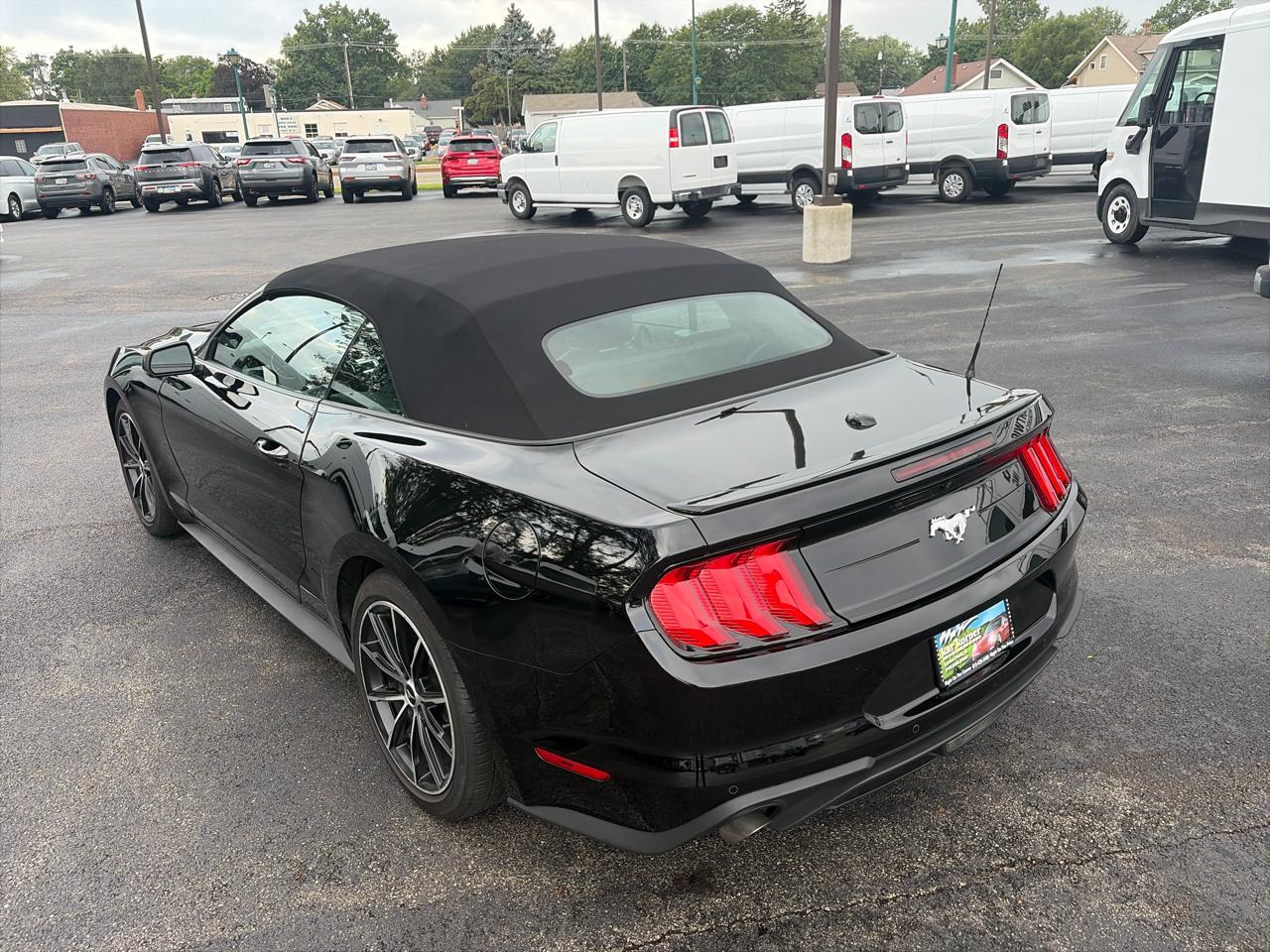 Ford Mustang EcoBoost Convertible 2022