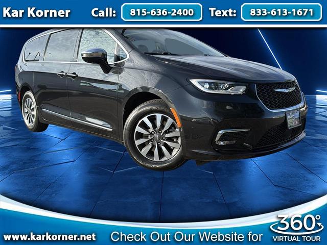 Black 2022 Chrysler Pacifica Hybrid Minivan Front-Wheel Drive Automatic