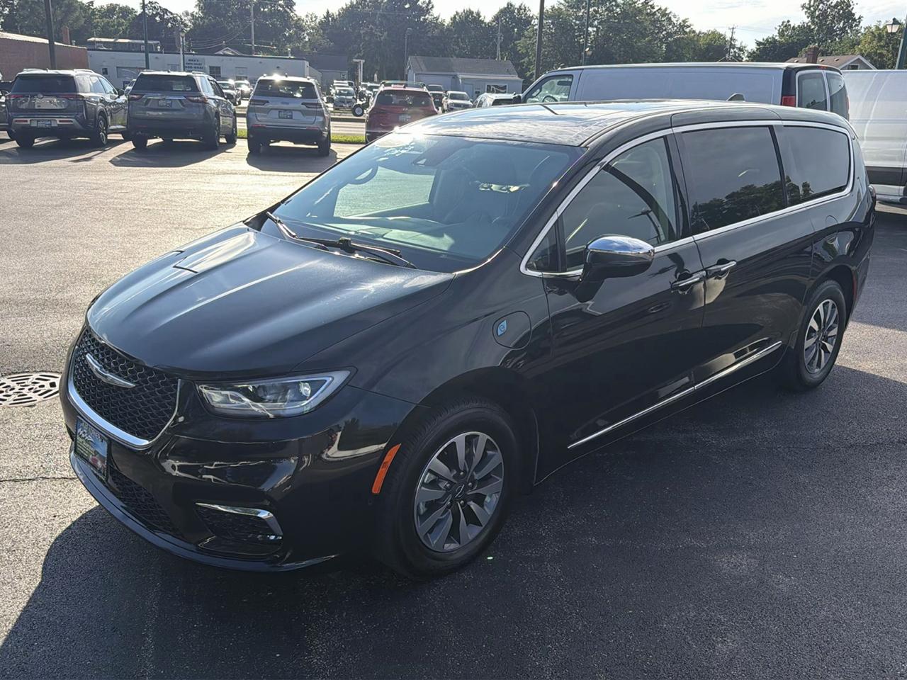 Chrysler Pacifica Hybrid Limited FWD 2022