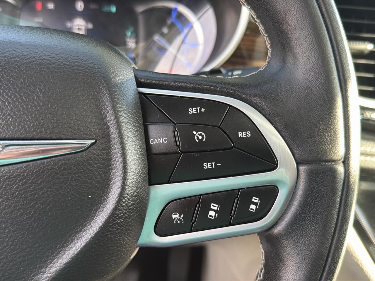 Chrysler Pacifica Hybrid Limited FWD 2022