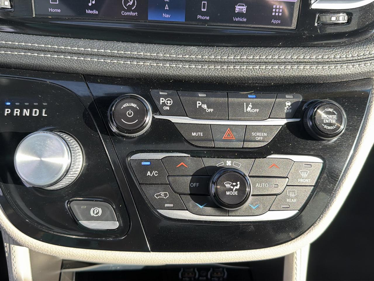 Chrysler Pacifica Hybrid Limited FWD 2022