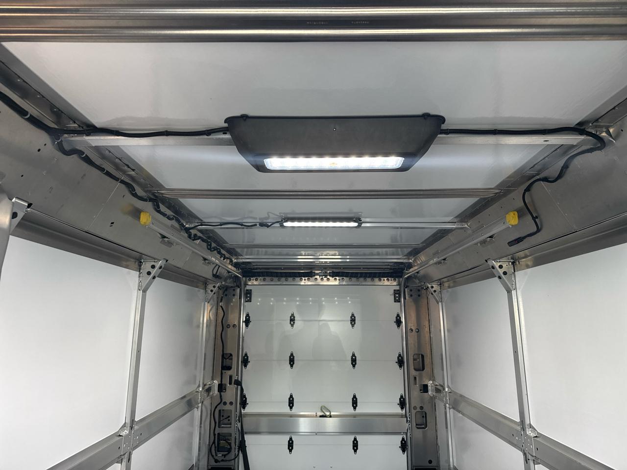 BrightDrop Zevo 600 eAWD 600 2024