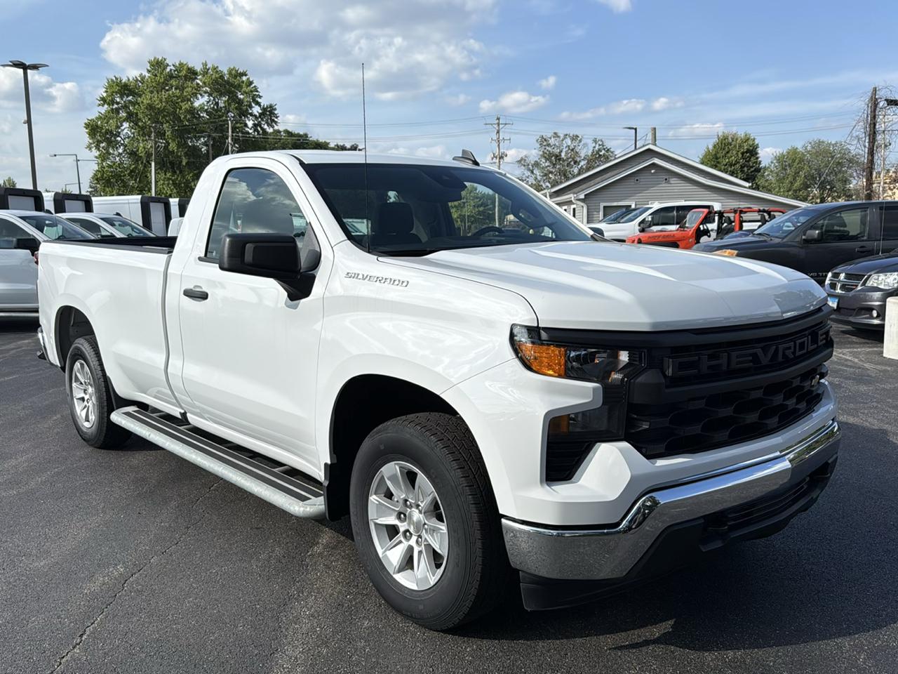 Chevrolet Silverado 1500 2WD Reg Cab 140" Work Truck 2025