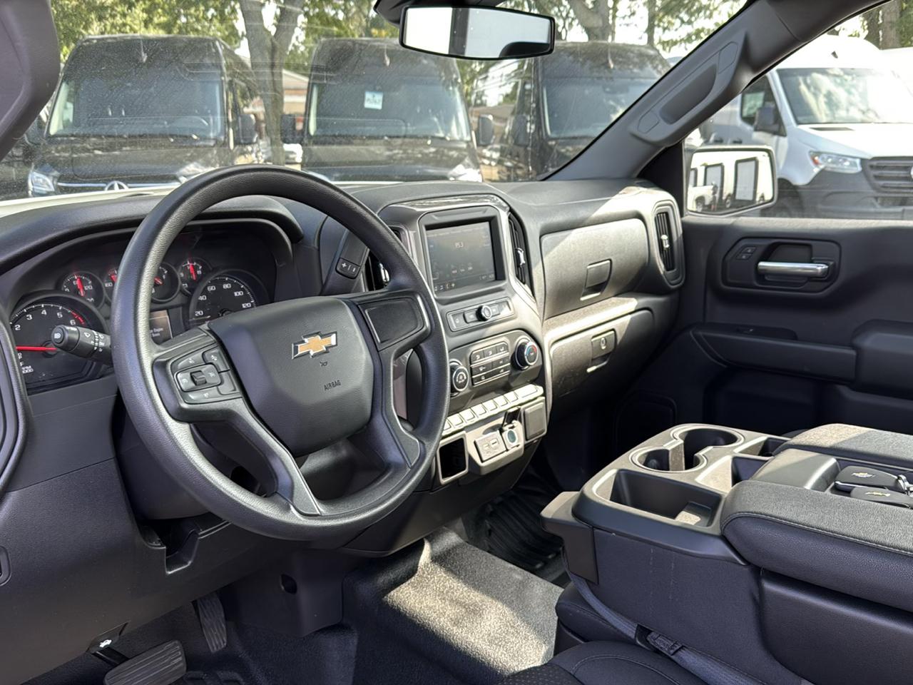 Chevrolet Silverado 1500 2WD Reg Cab 140" Work Truck 2025